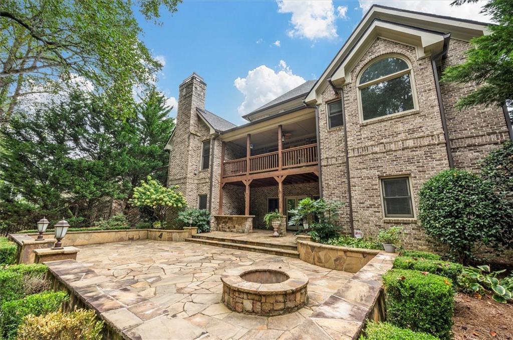 Brookview Manor - Residential