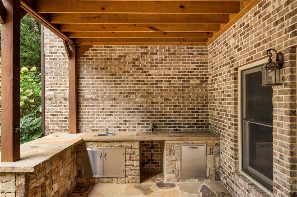 Brookview Manor - Residential