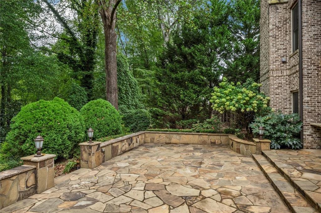 Brookview Manor - Residential