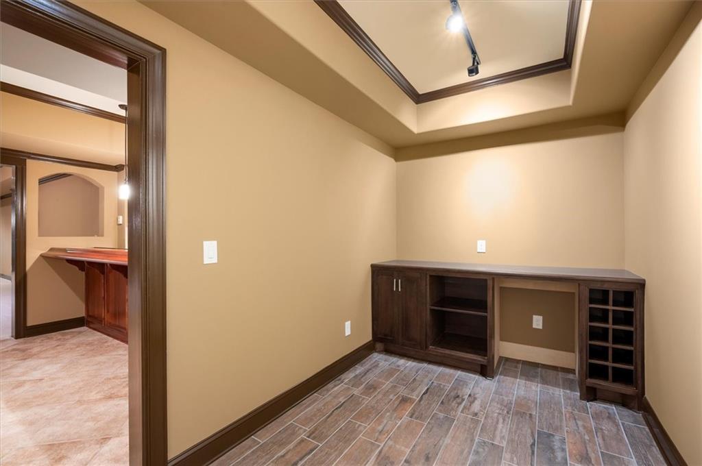 Brookview Manor - Residential