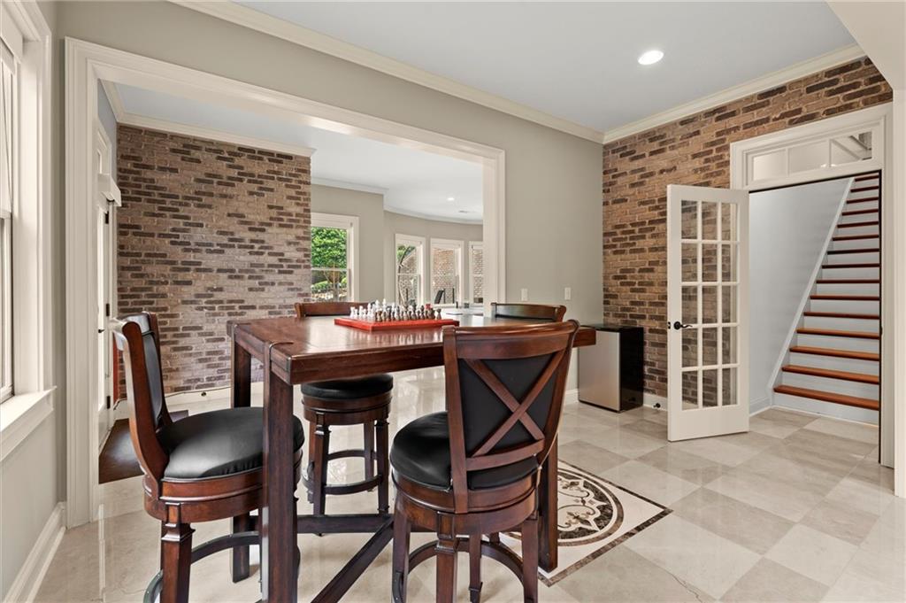Lynden Manor - Residential