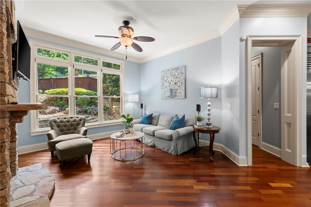 Lynden Manor - Residential