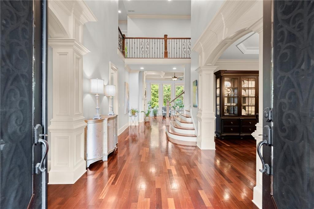 Lynden Manor - Residential