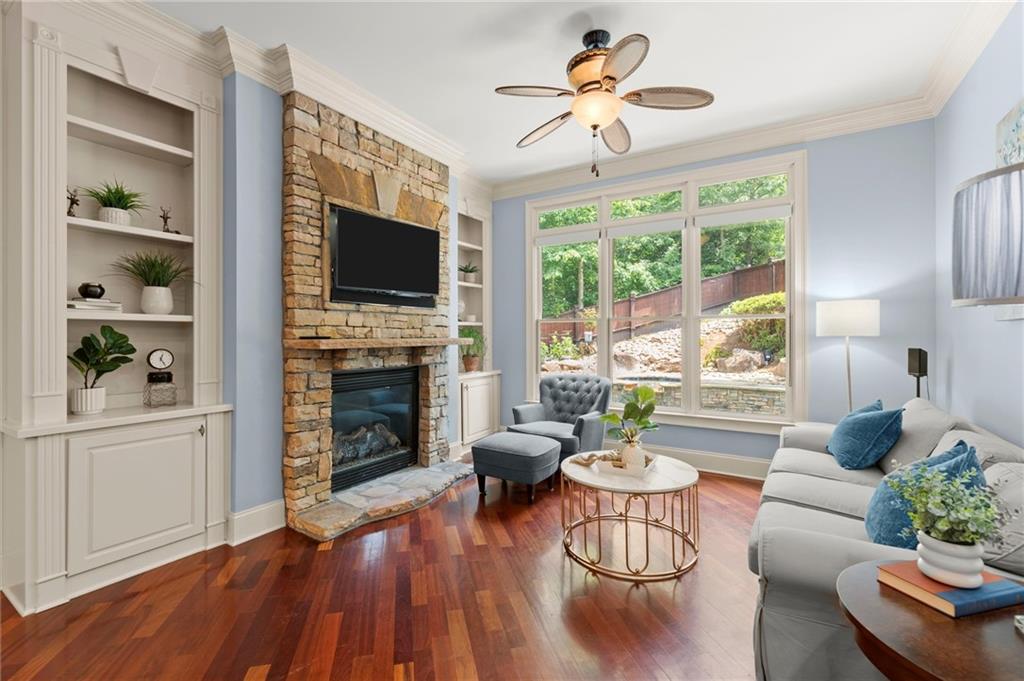 Lynden Manor - Residential