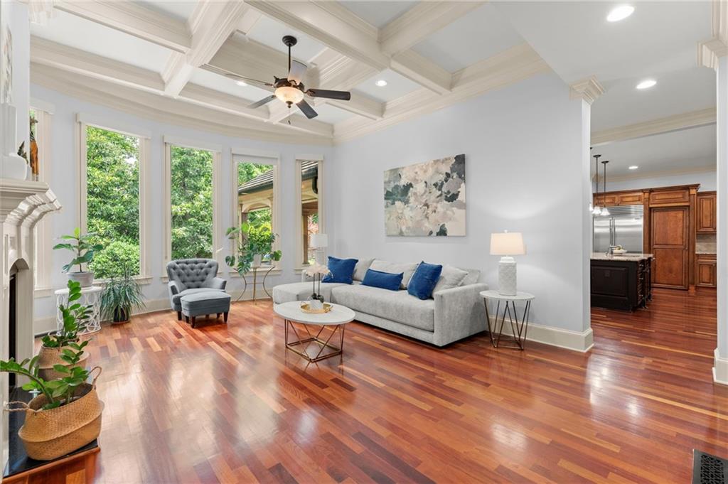 Lynden Manor - Residential