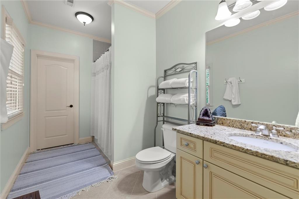 Lynden Manor - Residential