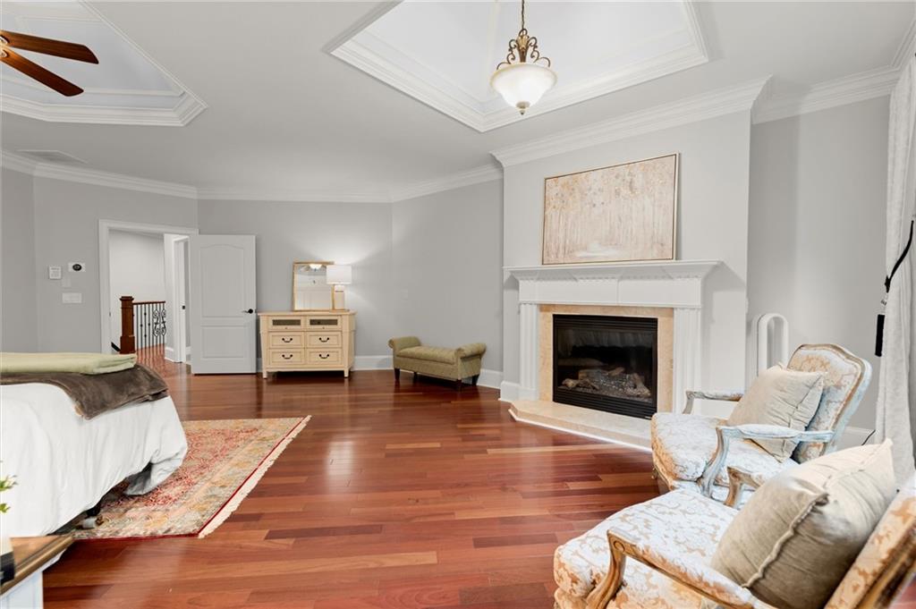 Lynden Manor - Residential