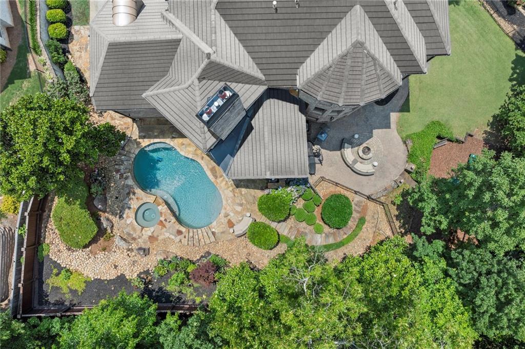 4105 Cougar Point NE