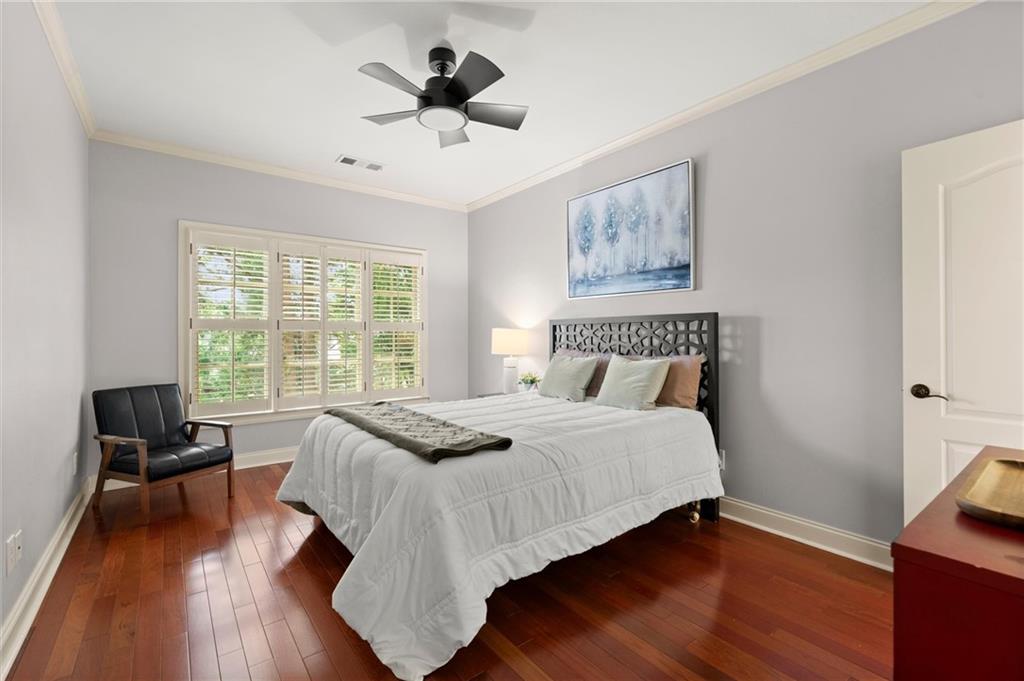 Lynden Manor - Residential