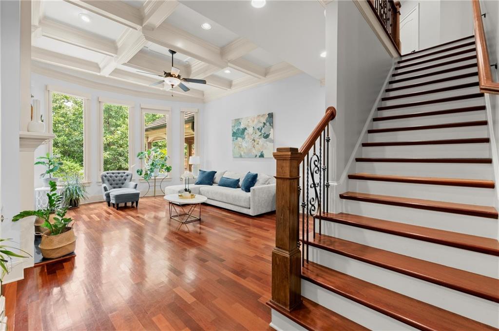 Lynden Manor - Residential