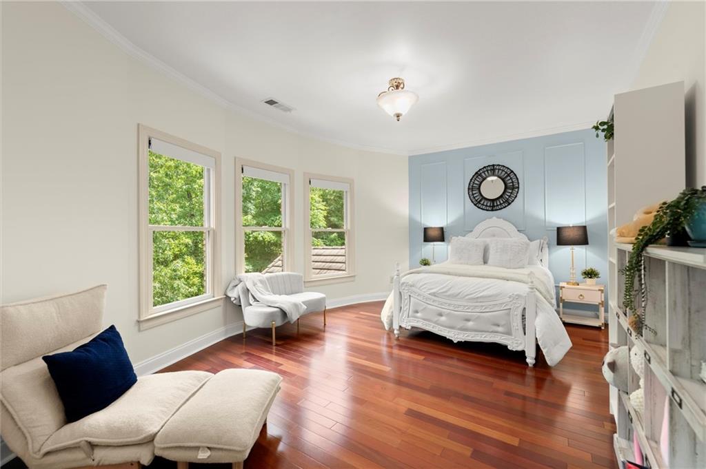 Lynden Manor - Residential