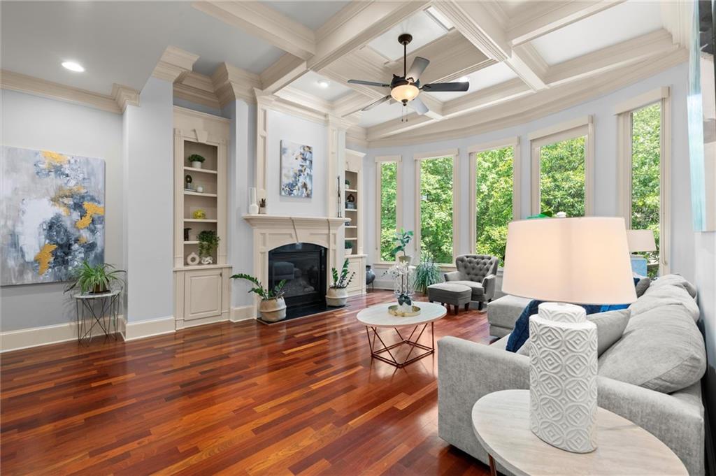 Lynden Manor - Residential