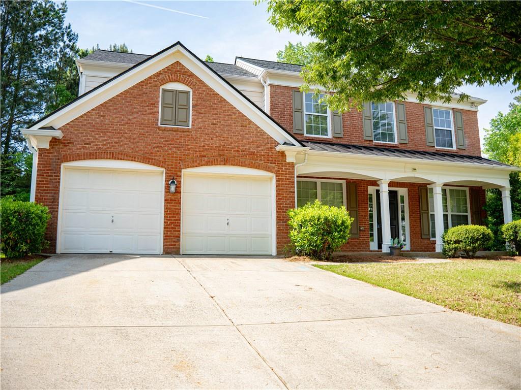 This pretty cul-de-sac home features a large open kitchen and breakfast room with a view of the great room, a Formal dining room, separate Livingroom and a bonus room round out the main floor. The upstairs includes four spacious bedrooms and two full baths. Move in ready. Located in within a nice swim community. with Homeowner's Association. Come see it today!