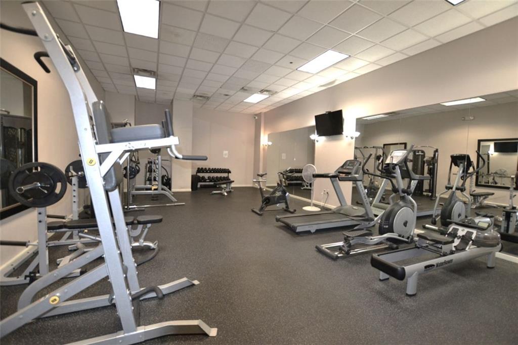 32 Peachtree Street NW 202