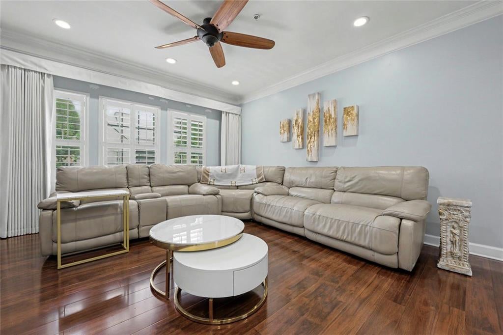 1004 Glen Ivy