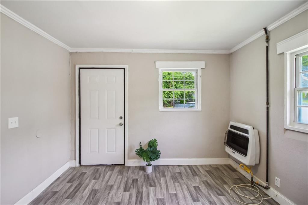 C R Morris Property - Residential Lease