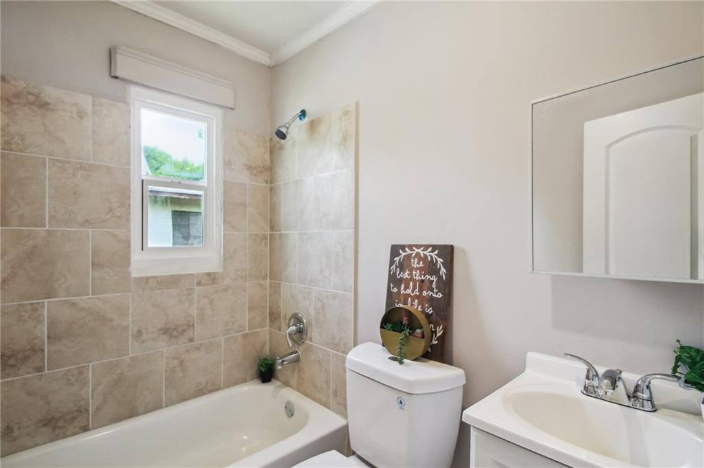 C R Morris Property - Residential Lease