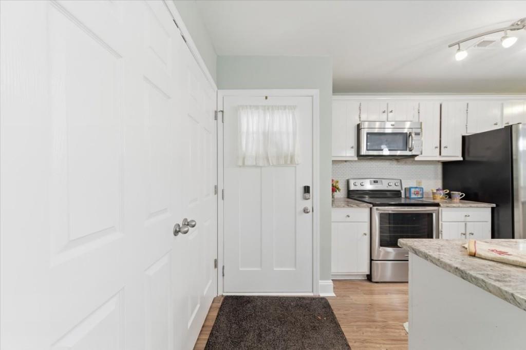 142 Indian Ridge Place