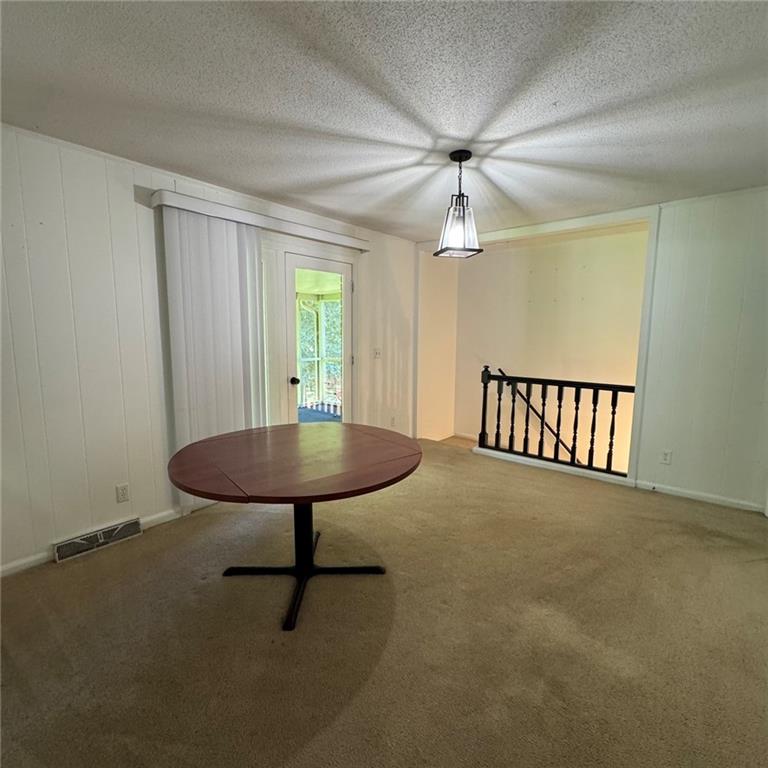 4433 Lake Forest Drive