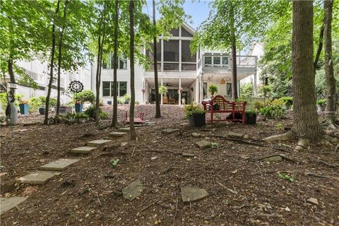 A home in Dawsonville