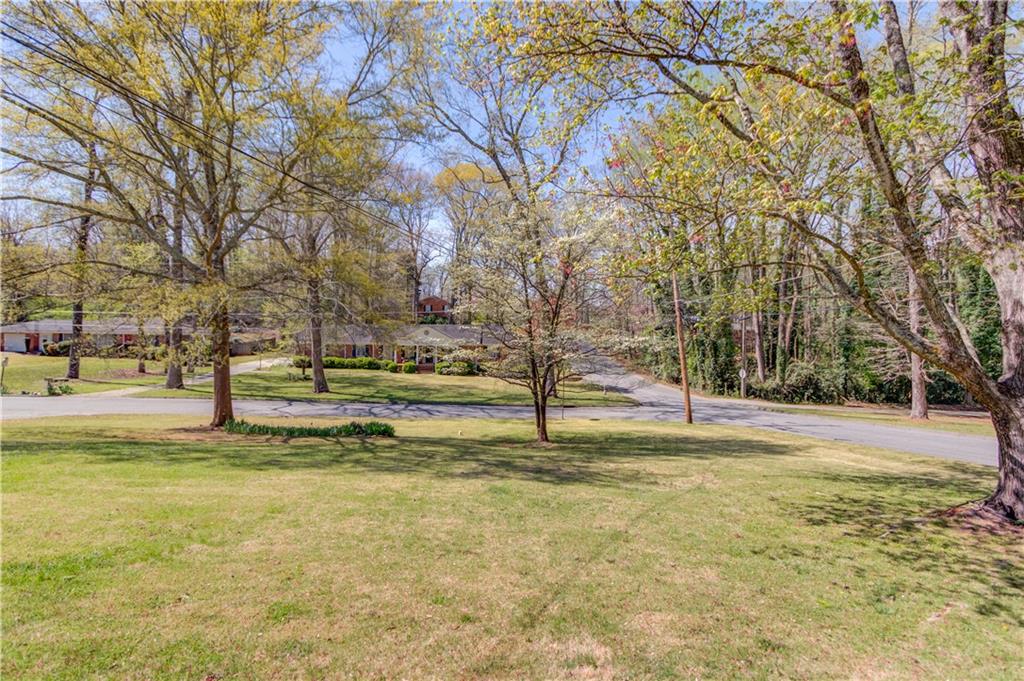 114 Pine Circle, Monroe, Georgia image 4