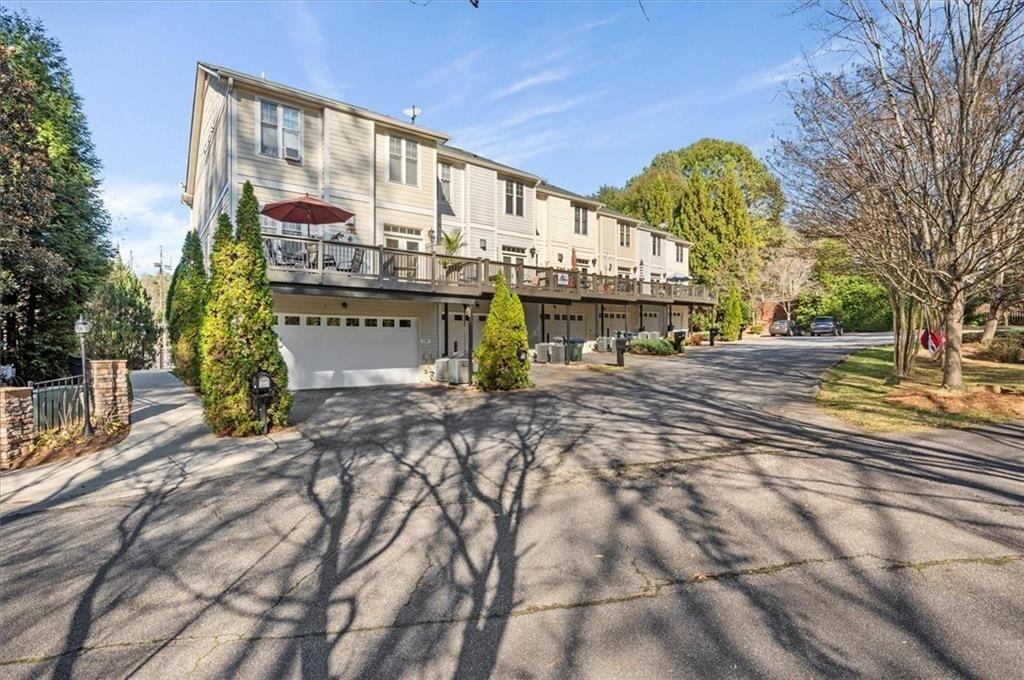 110 Garrison Walk