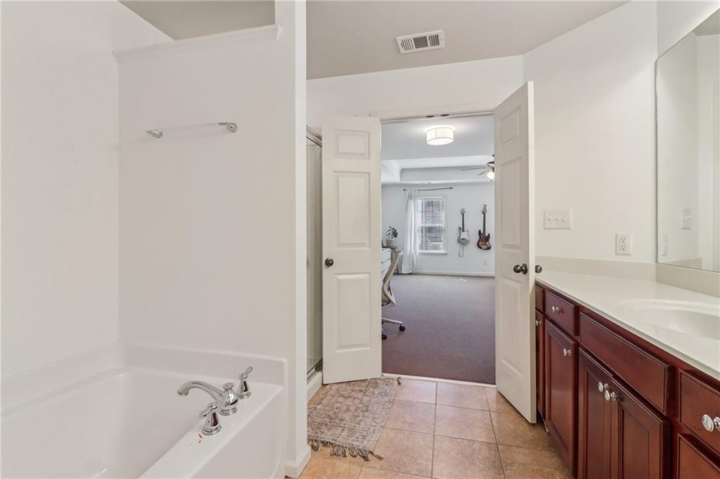 5890 Vinyard Lane, Cumming, Georgia image 26
