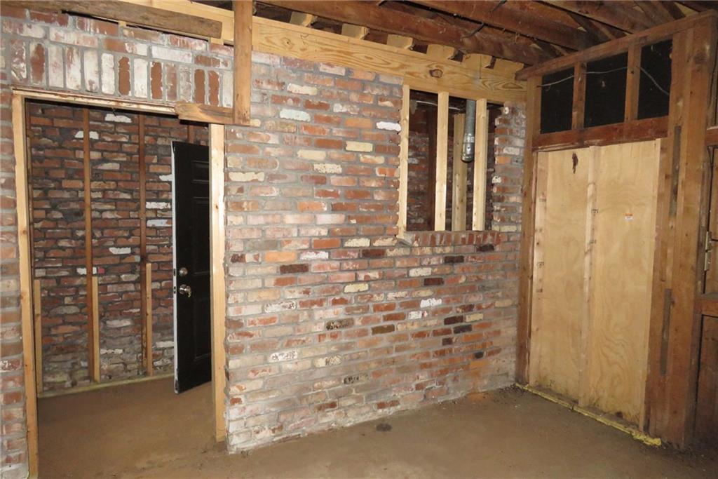 2630 Colonial Drive, College Park, Georgia image 30