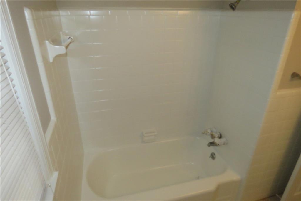2630 Colonial Drive, College Park, Georgia image 23
