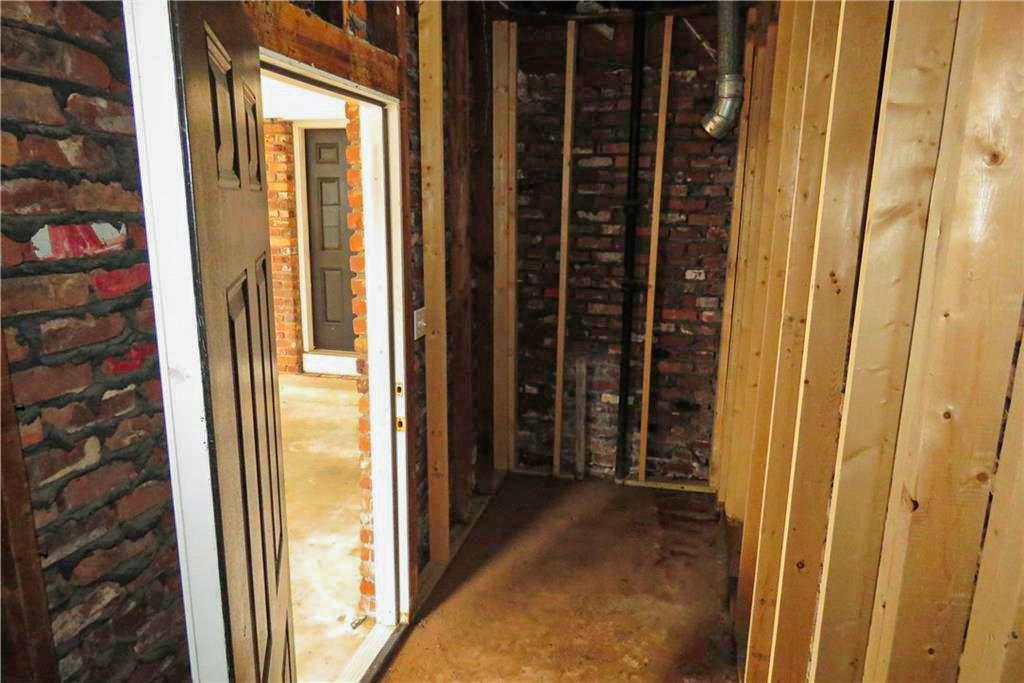 2630 Colonial Drive, College Park, Georgia image 31