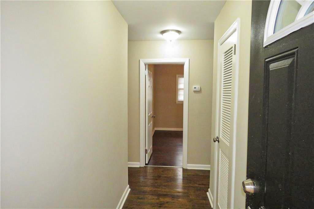 2630 Colonial Drive, College Park, Georgia image 3
