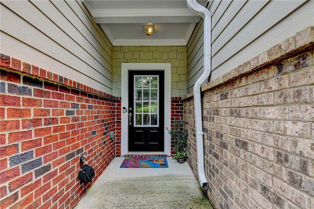 2881 CROSS CREEK Drive