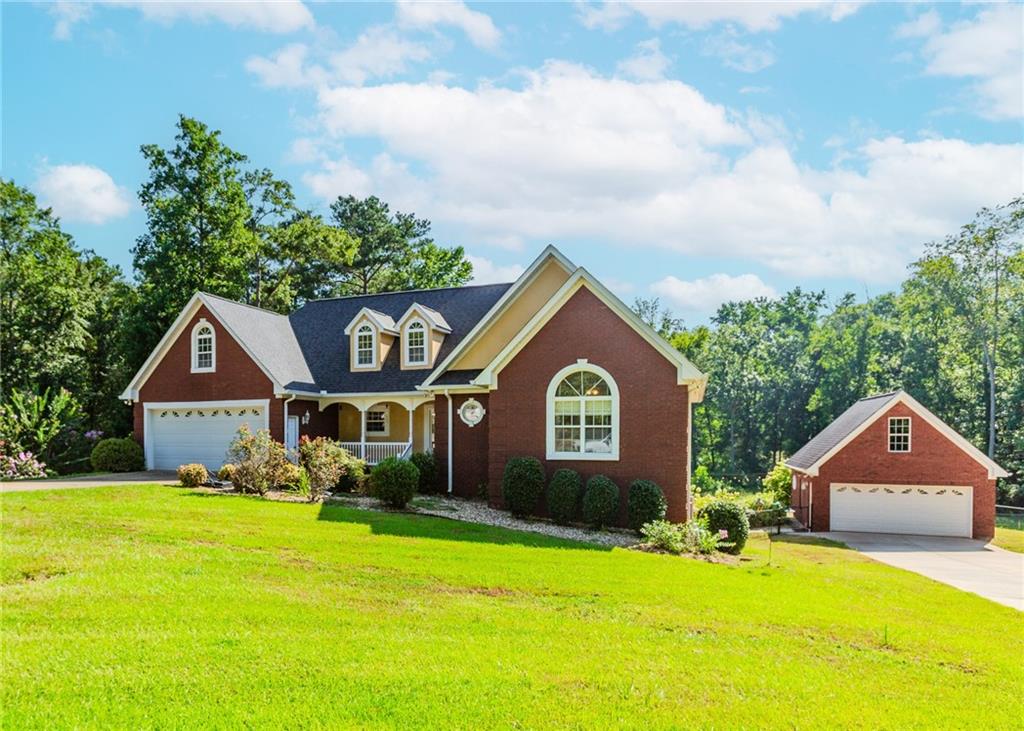 323 Maddox Circle