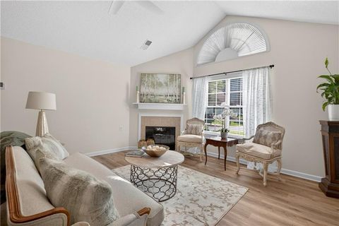 Condo For Sale - 303 Village Lane<br/> Roswell, GA 30075