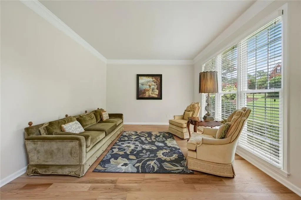 Marietta, Georgia 30062, United States, 4 Bedrooms Bedrooms, ,3 BathroomsBathrooms,Residential,Active,173610