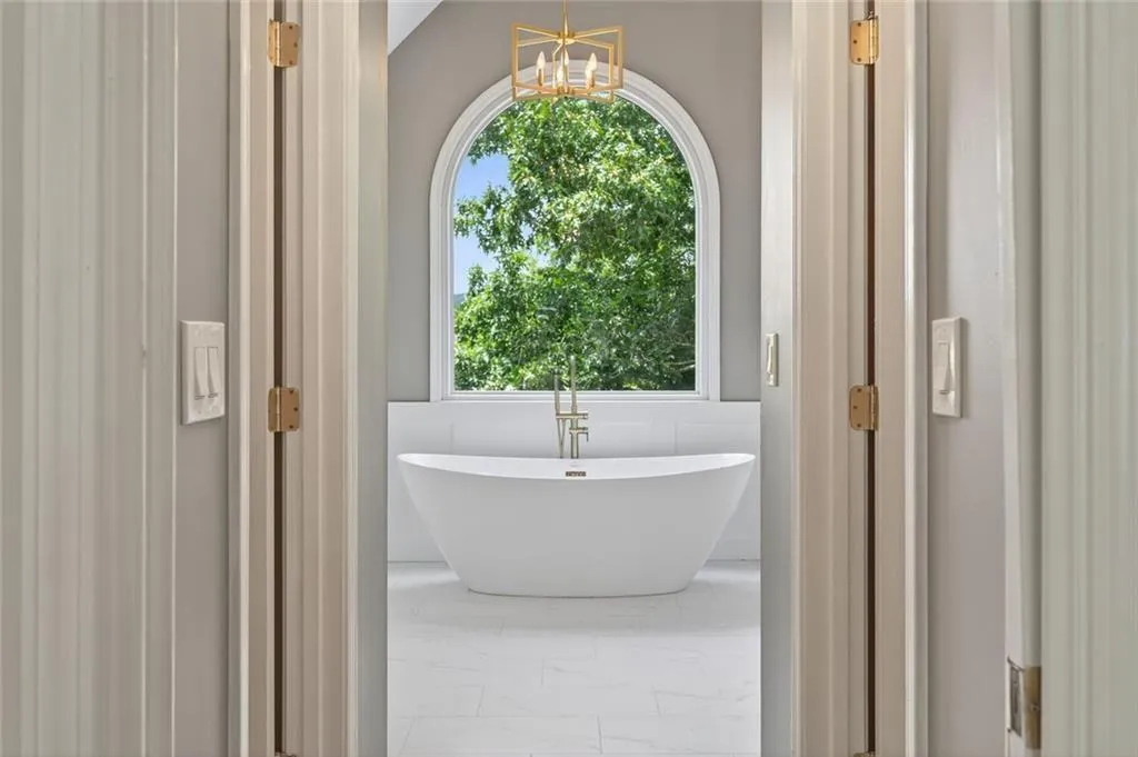 Marietta, Georgia 30062, United States, 4 Bedrooms Bedrooms, ,3 BathroomsBathrooms,Residential,Active,173610