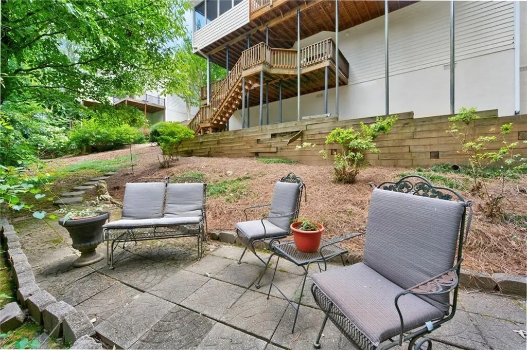 Marietta, Georgia 30062, United States, 4 Bedrooms Bedrooms, ,3 BathroomsBathrooms,Residential,Active,173610