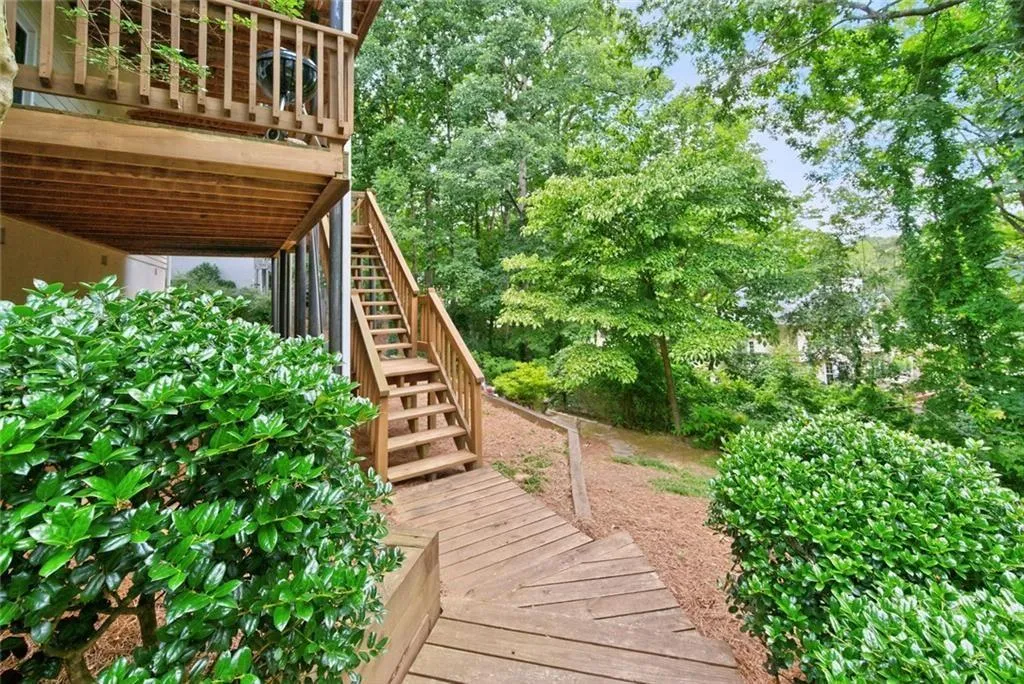 Marietta, Georgia 30062, United States, 4 Bedrooms Bedrooms, ,3 BathroomsBathrooms,Residential,Active,173610