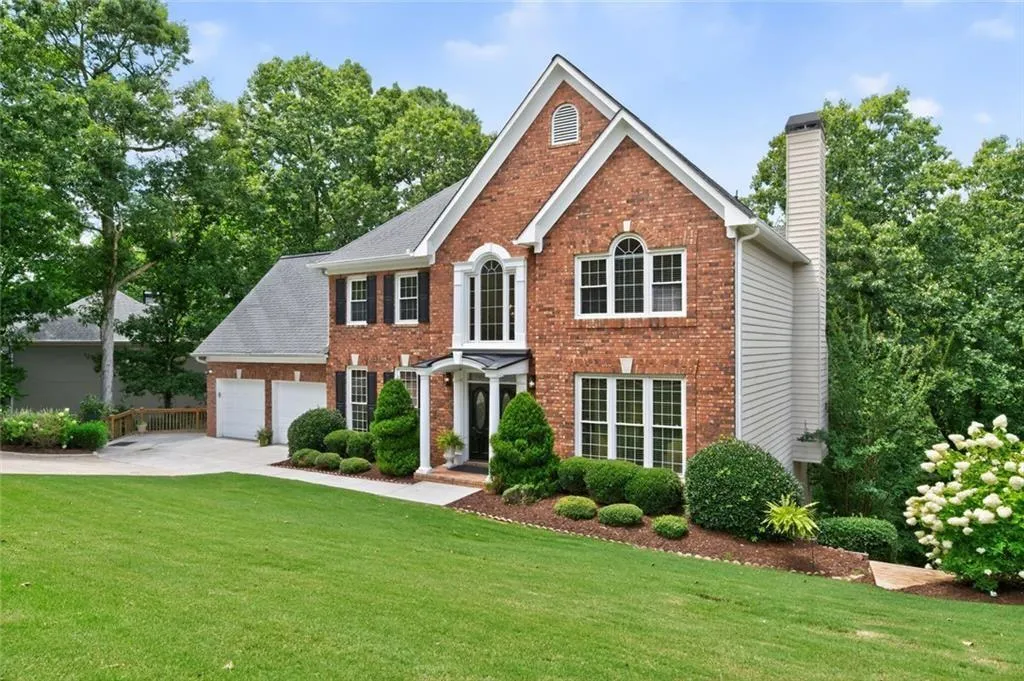 Marietta, Georgia 30062, United States, 4 Bedrooms Bedrooms, ,3 BathroomsBathrooms,Residential,Active,173610