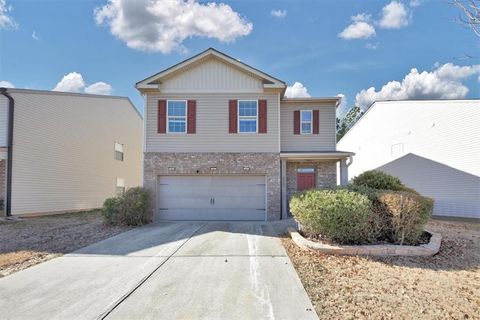 Homes For Sale - 2896 S Hills Hls<br/> Riverdale, GA 30296