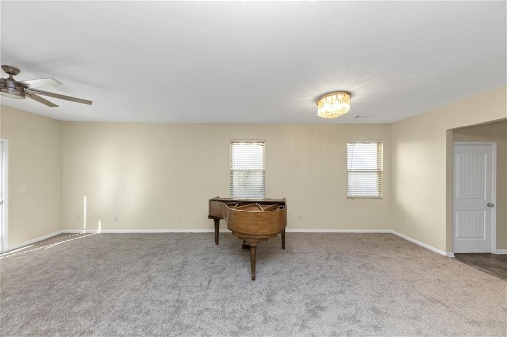 2896 S Hills