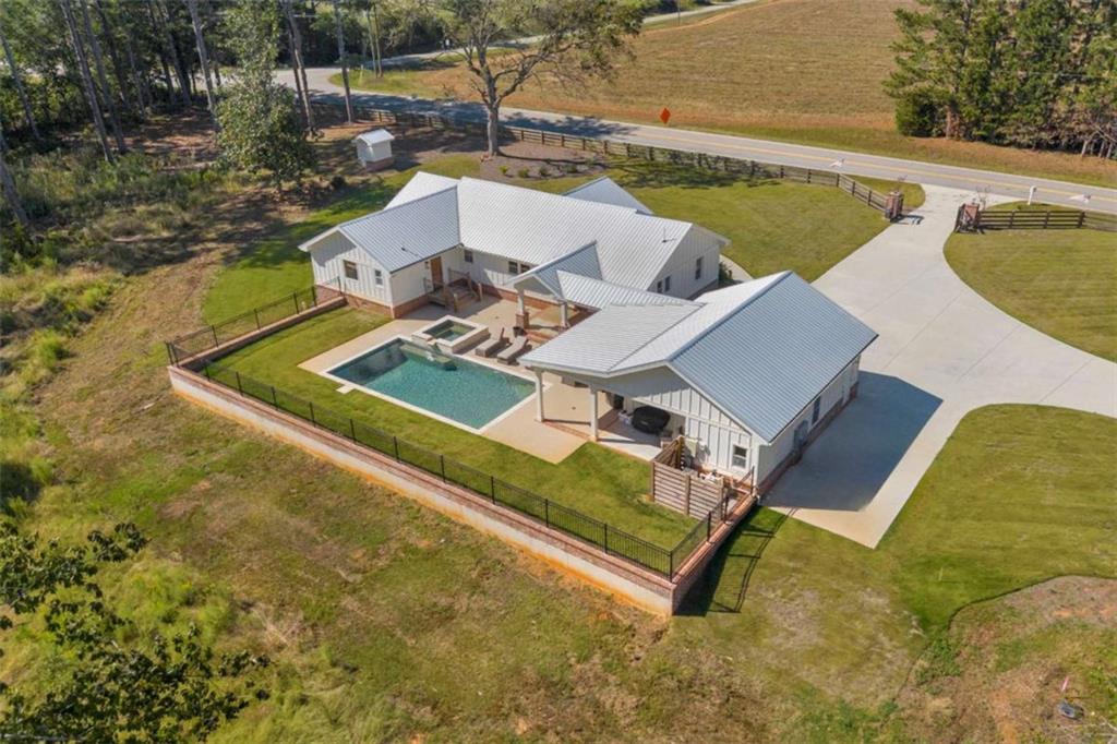 106 Social Circle Fairplay Road