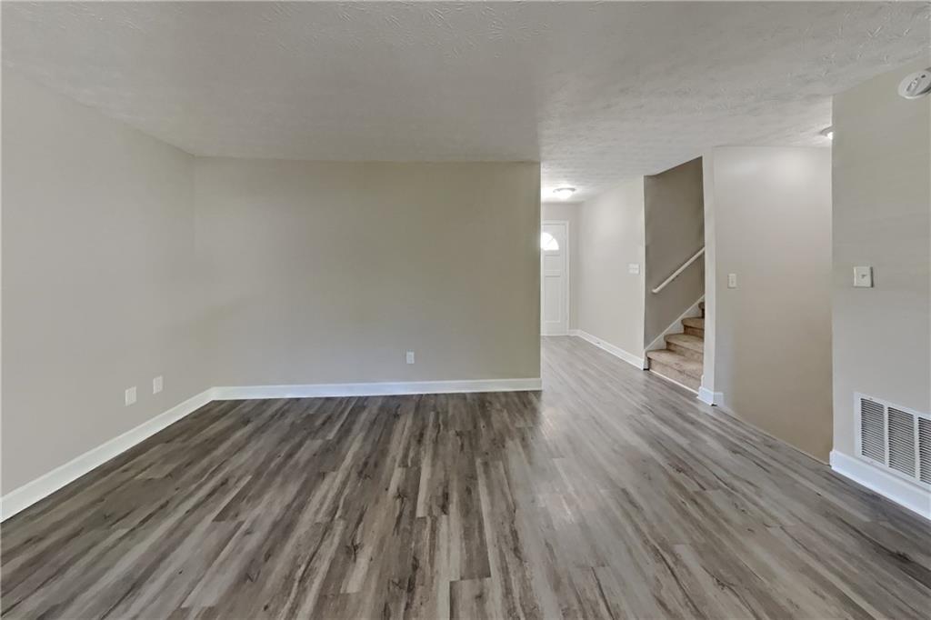 4049 Evelyn Drive