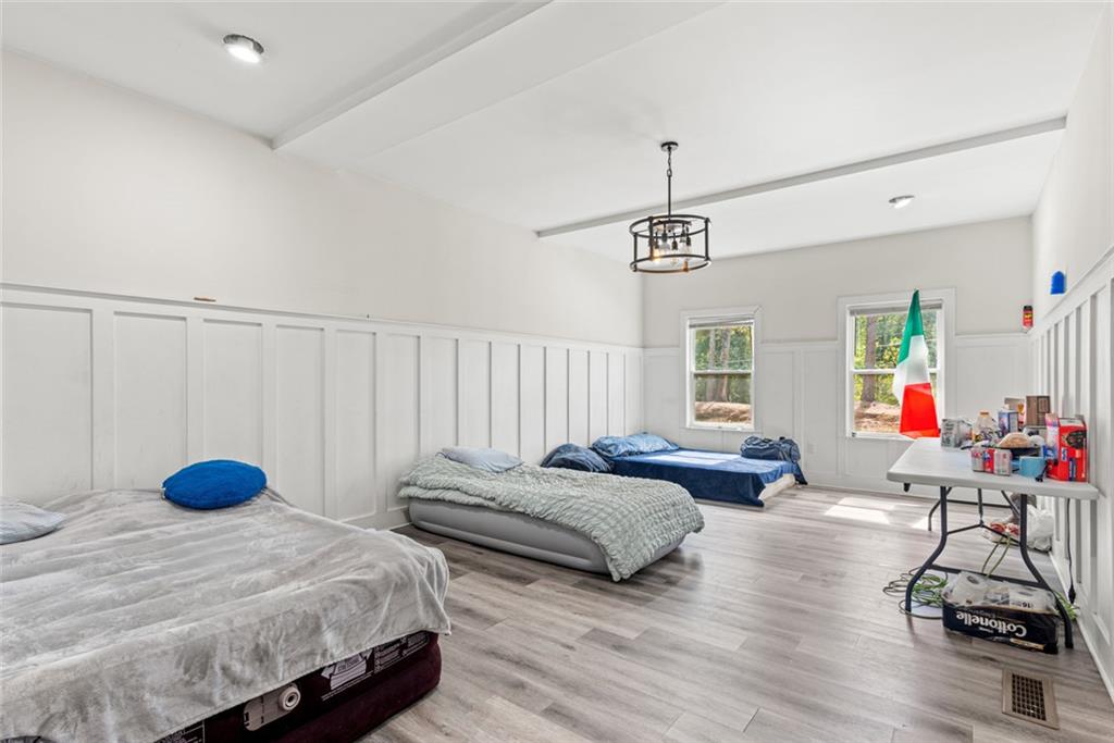 S&B REALTY INC - Residential