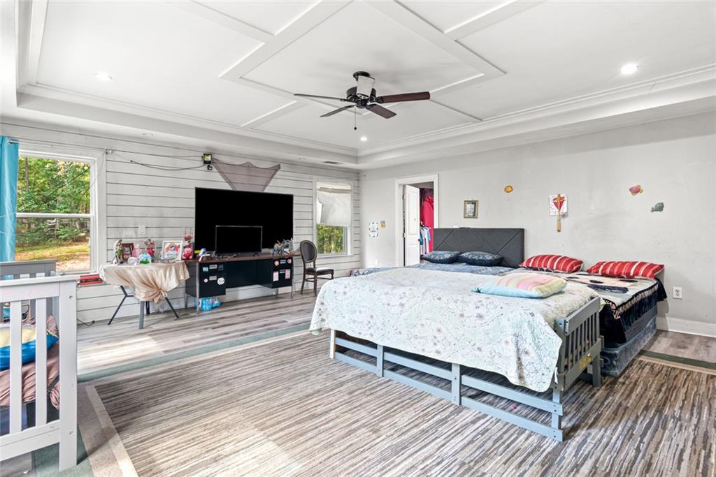 S&B REALTY INC - Residential