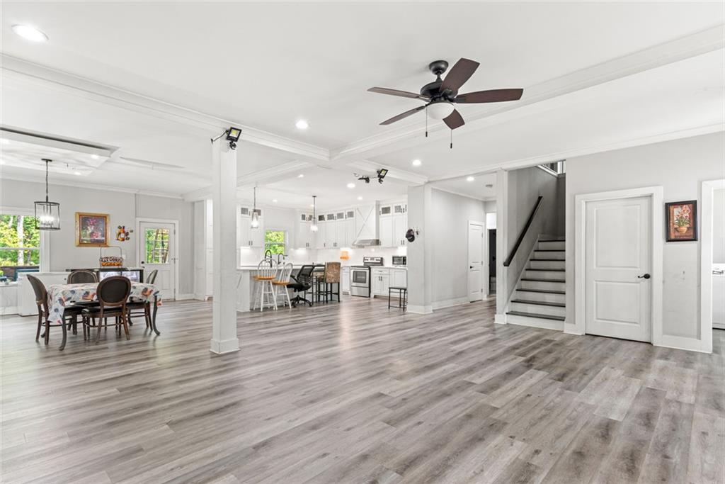 S&B REALTY INC - Residential