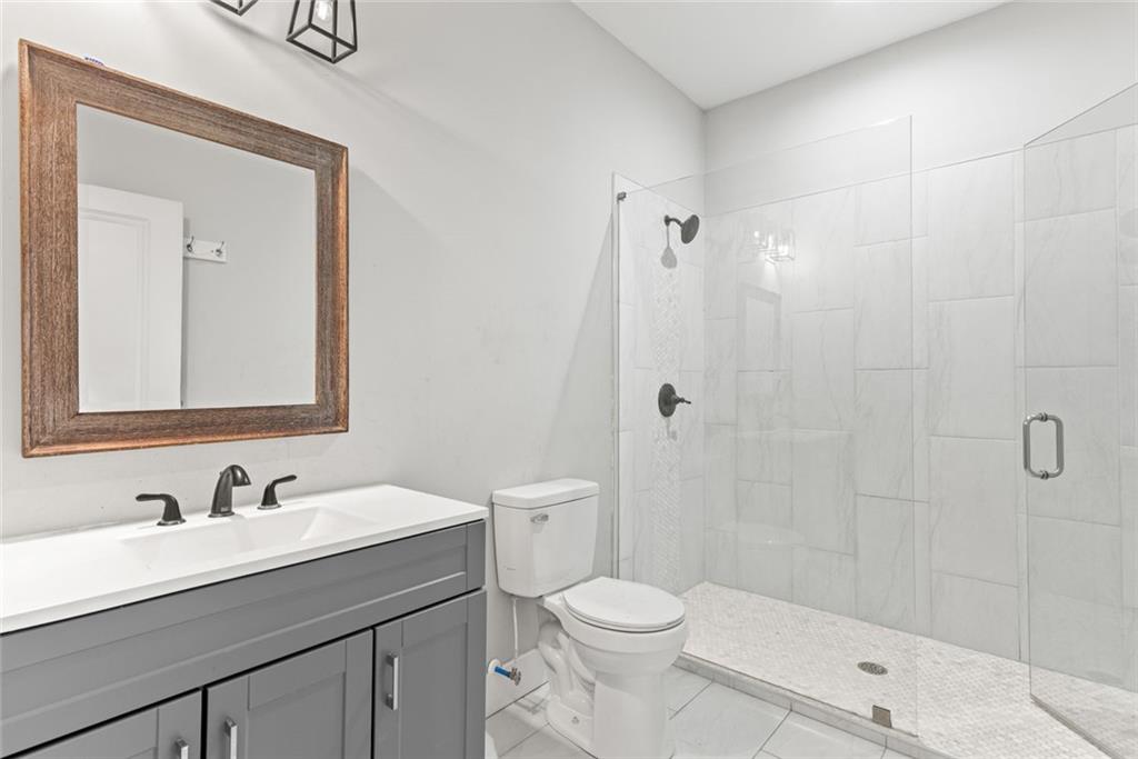 S&B REALTY INC - Residential