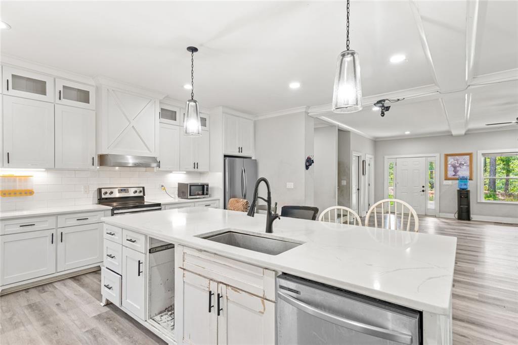 S&B REALTY INC - Residential