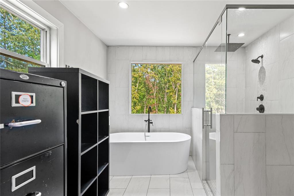 S&B REALTY INC - Residential