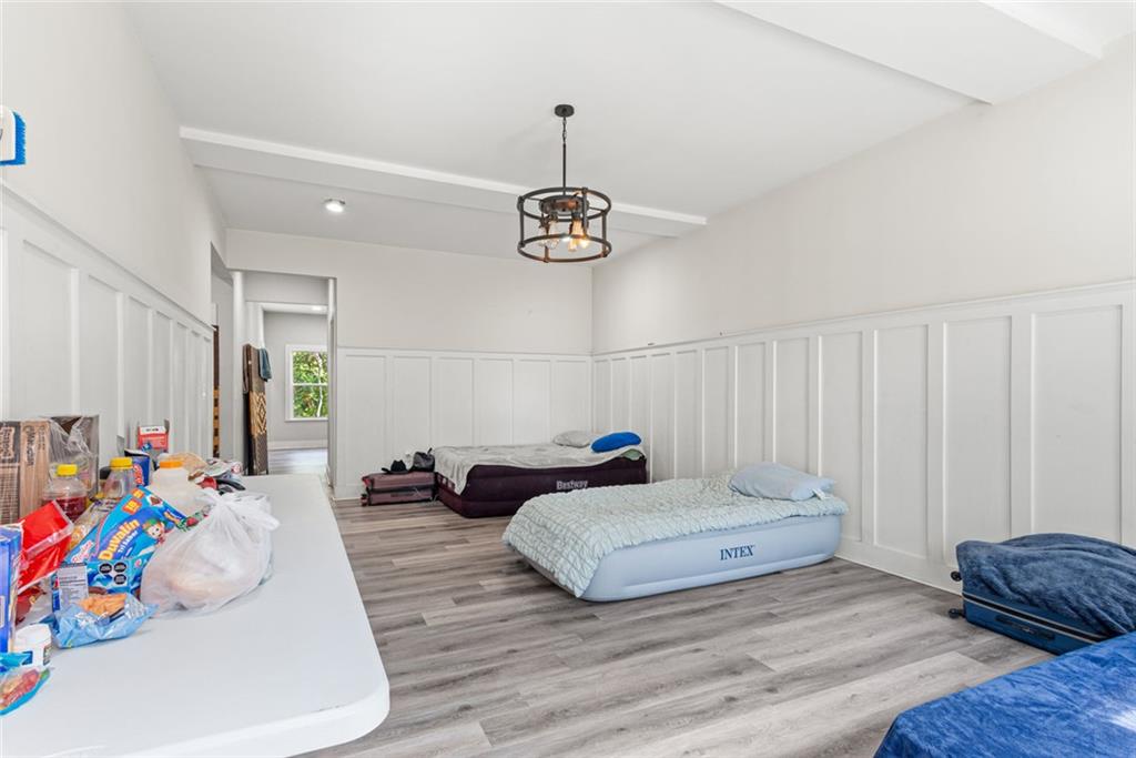 S&B REALTY INC - Residential